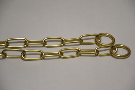 HS 51663 0XX 33 - Retiazka MOSADZNÁ -  hrúbka drôtu 4 mm, dĺžka oka 4 cm, celková dĺžka (0XX) 58,61 cm, pevnosť 230 kp.